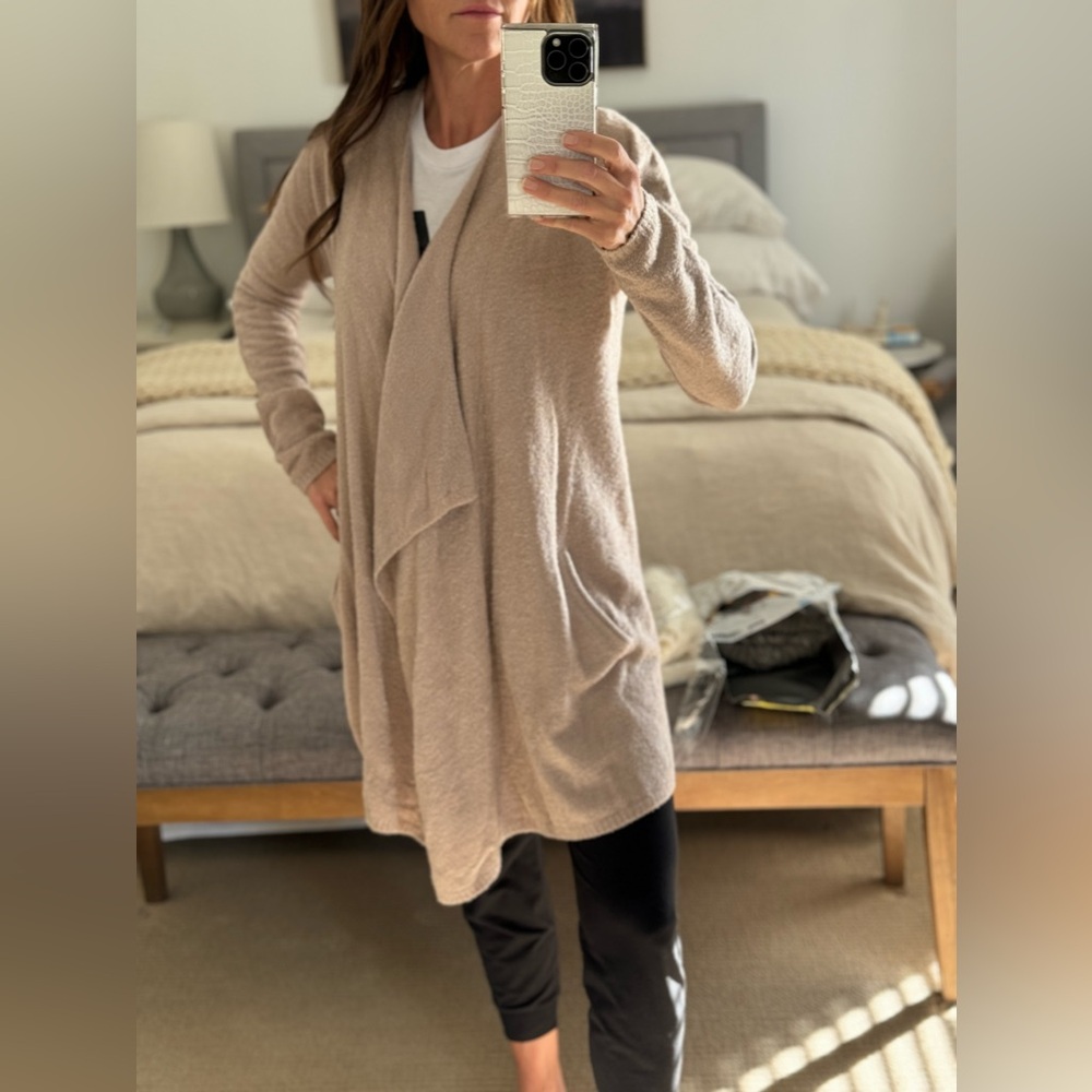 Barefoot Dreams Cardigan sz smalll